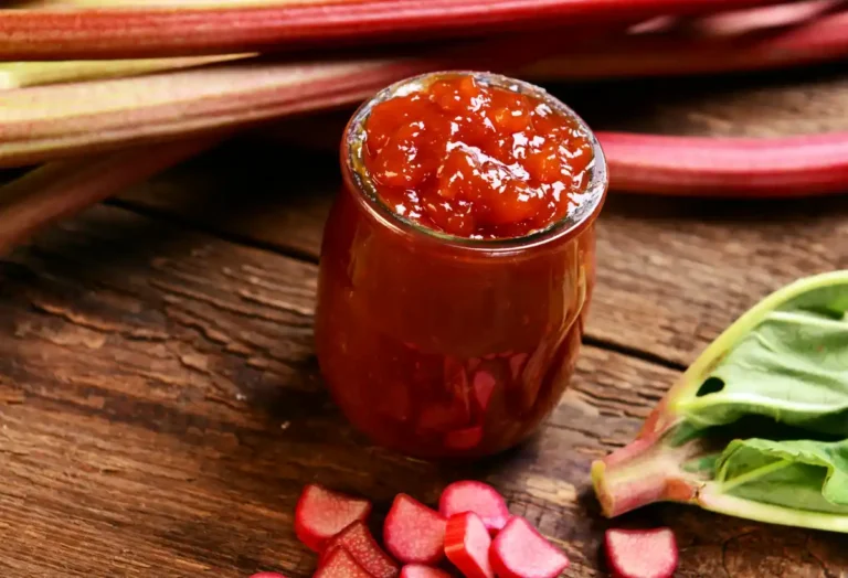 Comment Faire de la Confiture de Rhubarbe